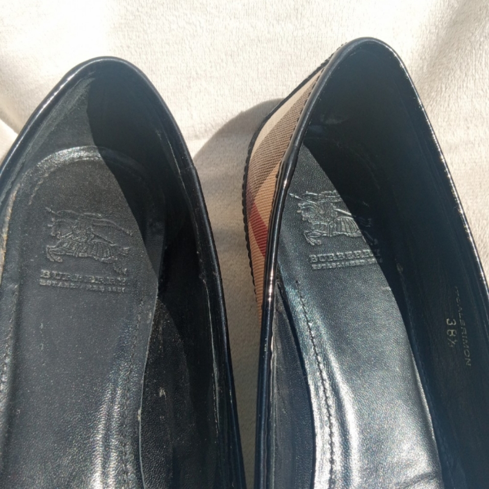 Burberry - Picture 3 of 11